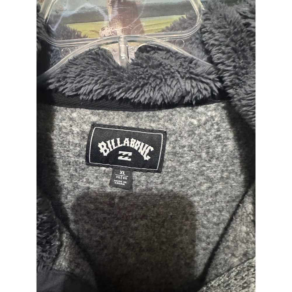 Billabong‎ Roam Hooded Henley Sweatshirt in grey heather. - Picture 2 of 4